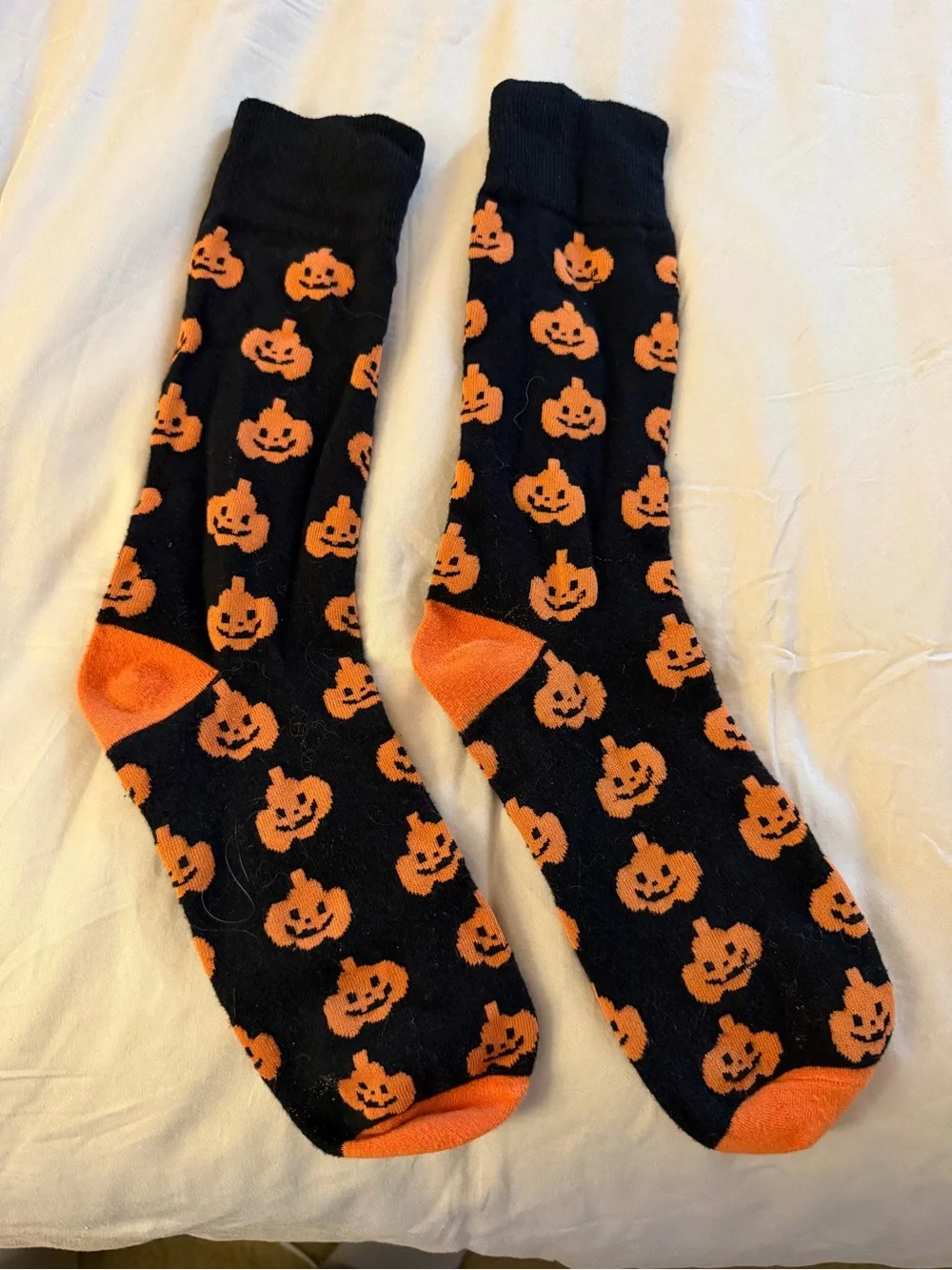 Men's Halloween Pumpkin Crew Socks - Black & Orange